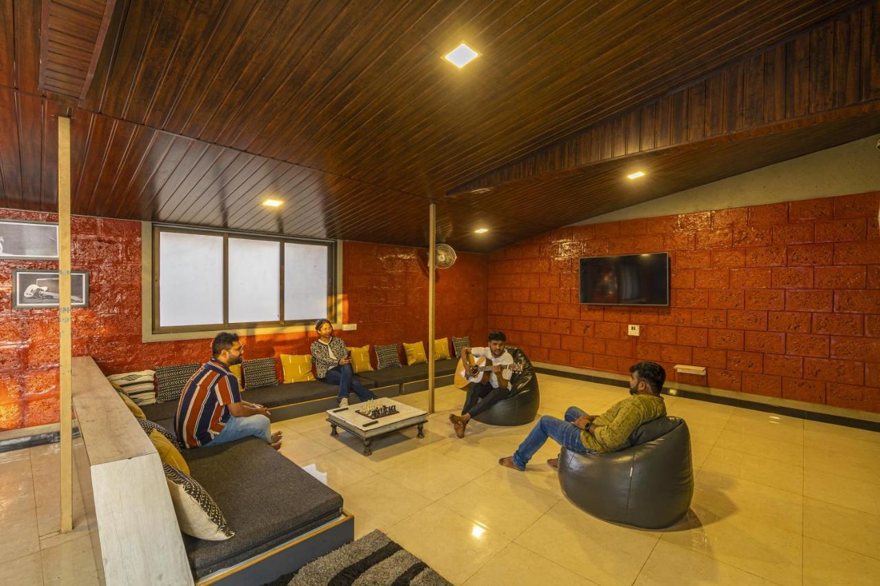 Albergue Zostel Kolad Exterior foto